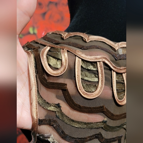 Small Melanie Lyne Top - Picture 5 of 6